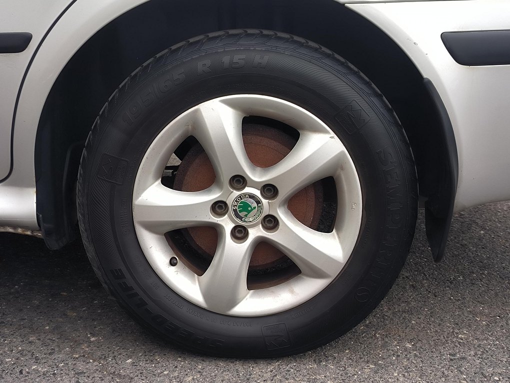 Škoda Octavia 1.6 i 