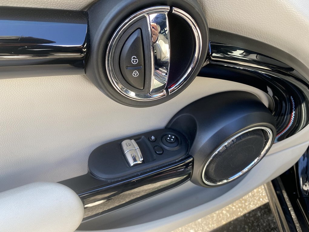 Mini Cooper 2.0 i 