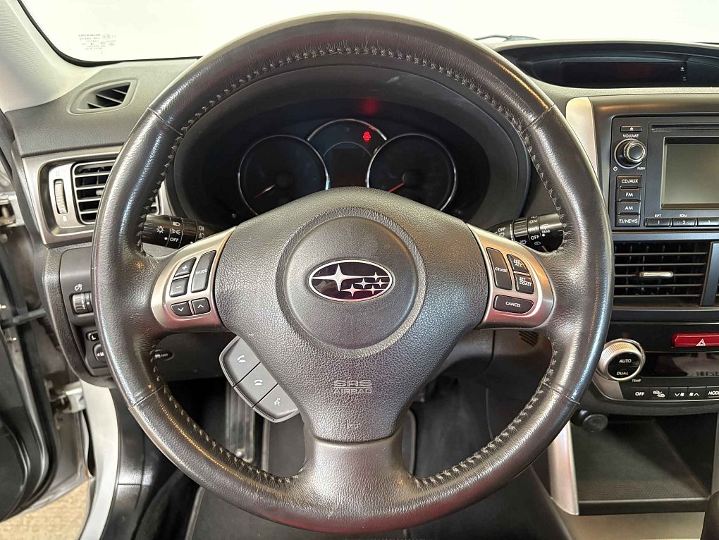 Subaru Forester 2.0i  AWD
