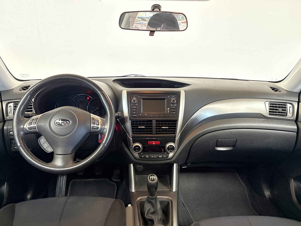 Subaru Forester 2.0i  AWD