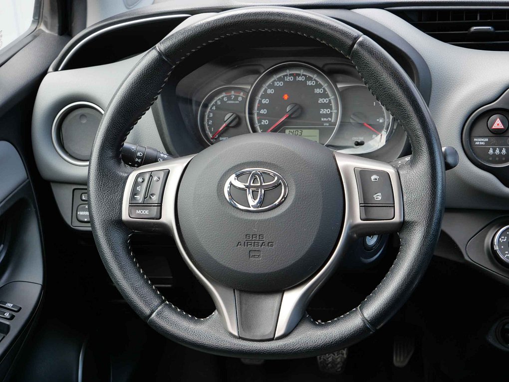 Toyota Yaris 1.3 VVT- i 