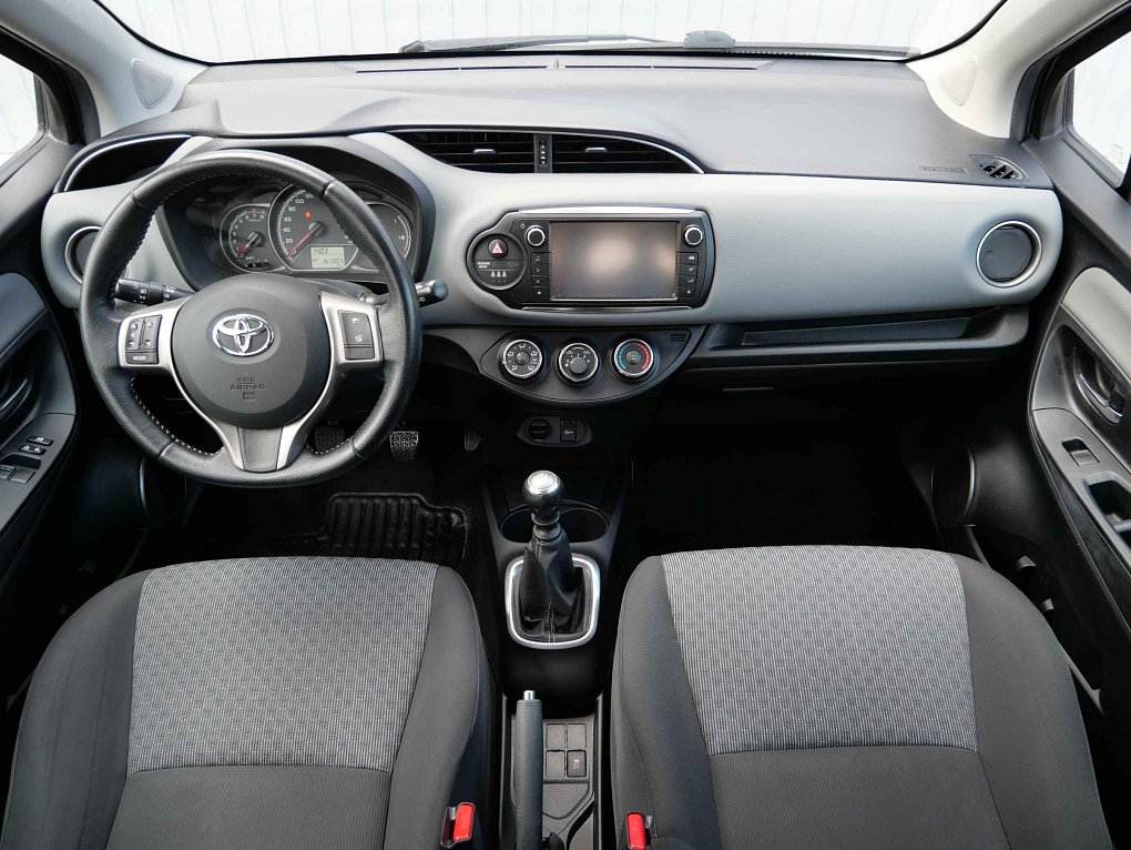 Toyota Yaris 1.3 VVT- i 