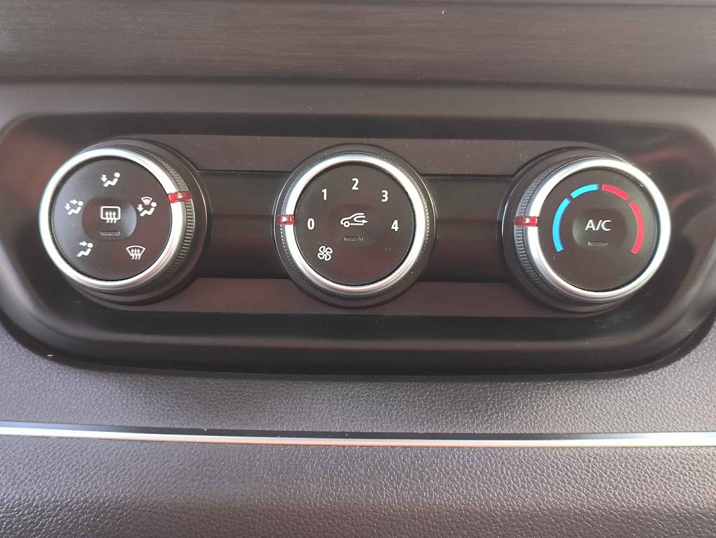 Renault Trafic 2.0dCi  L2 6míst