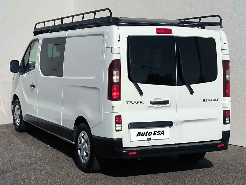 Renault Trafic 2.0dCi  L2 6míst