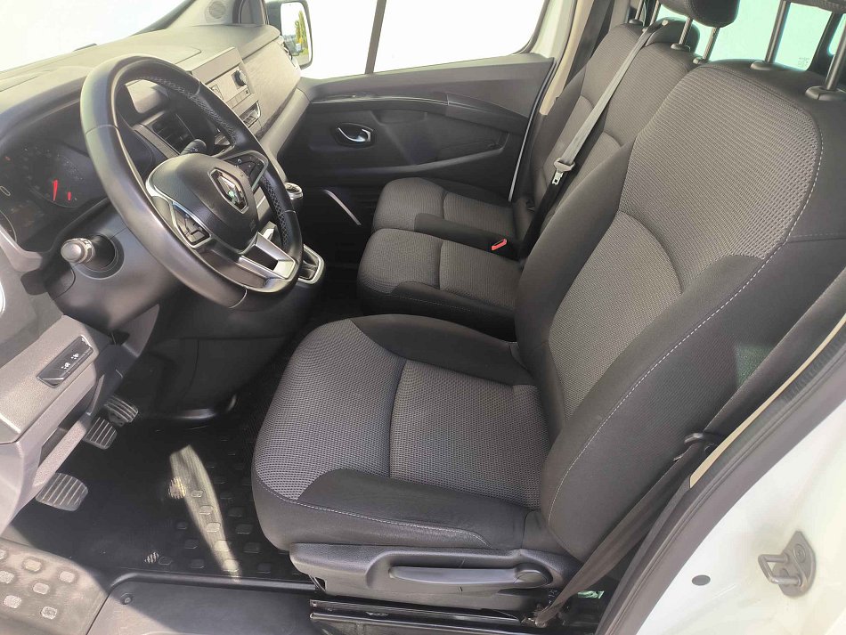 Renault Trafic 2.0dCi  L2 6míst