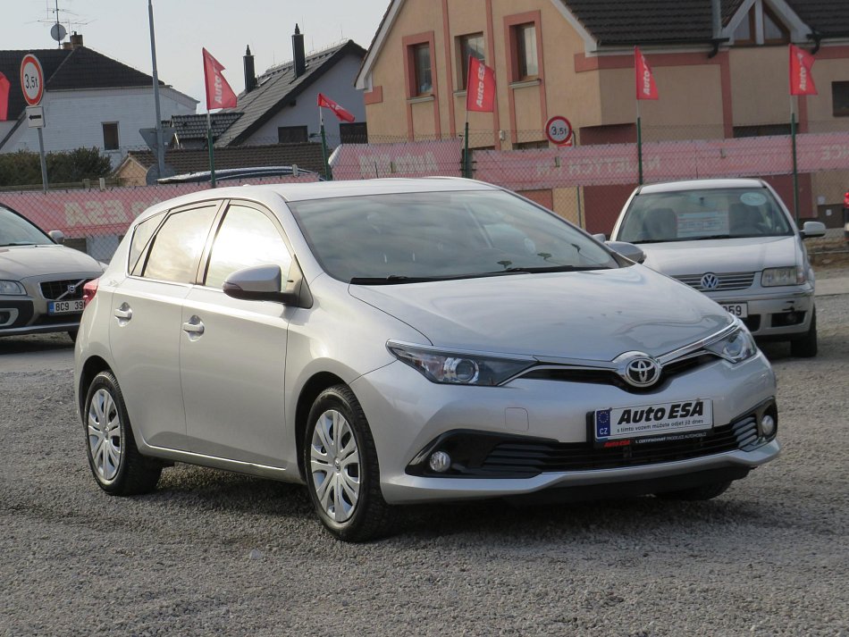 Toyota Auris 1.2 T 