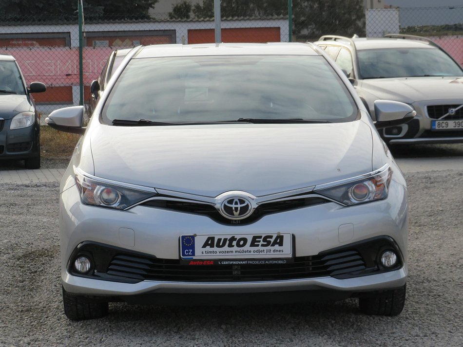 Toyota Auris 1.2 T 