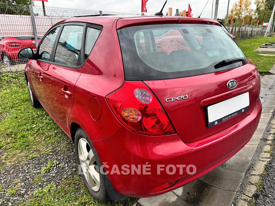 Kia Ceed 1.6 CRDi 