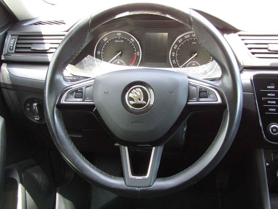 Škoda Superb III 2.0TDi Active