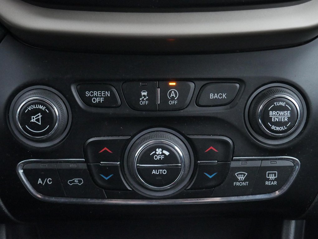 Jeep Cherokee 2.0 MTJ Longitude