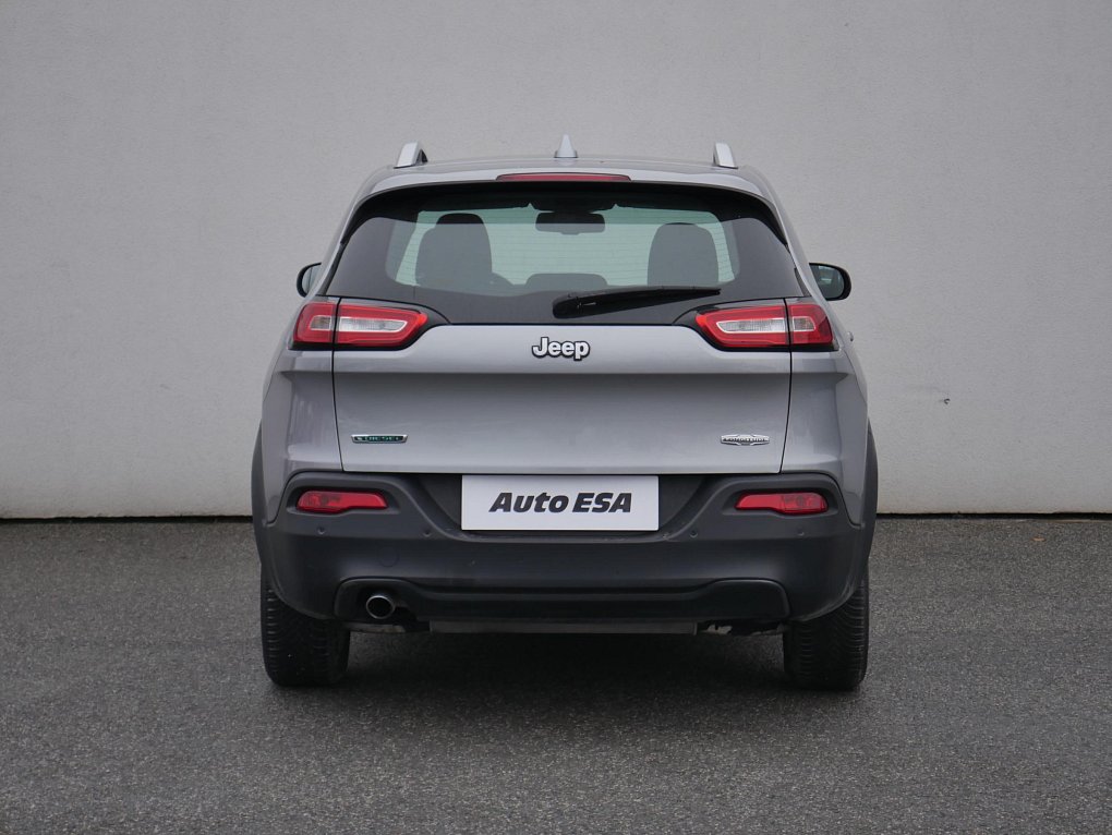 Jeep Cherokee 2.0 MTJ Longitude