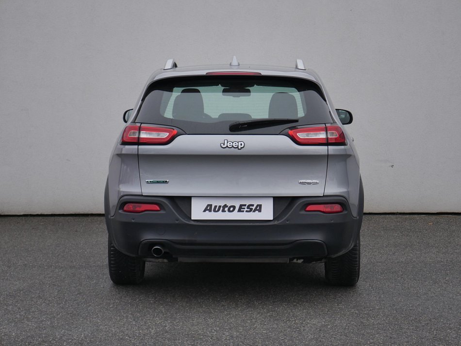 Jeep Cherokee 2.0 MTJ Longitude