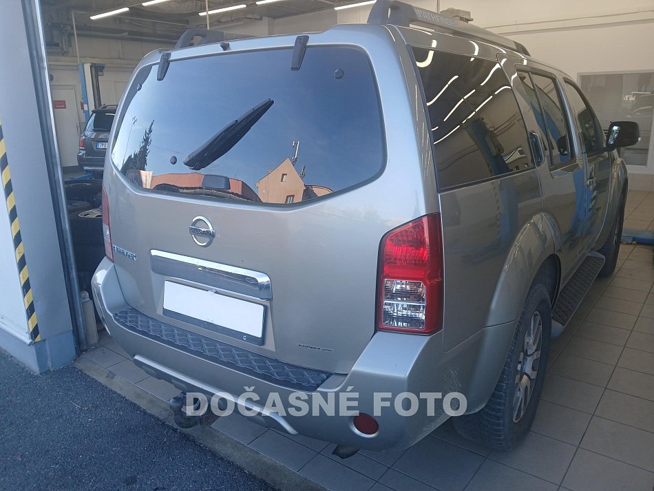 Nissan Pathfinder 2.5dci 