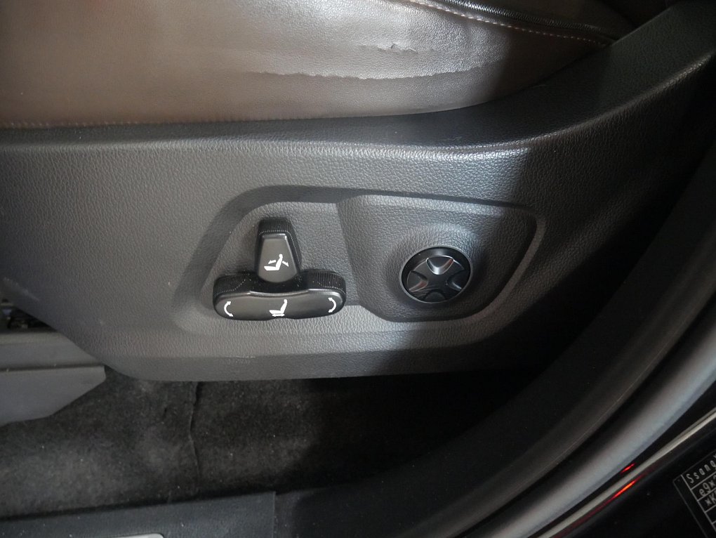 SsangYong Rexton 2.2 e-XDI  4x4, 7míst