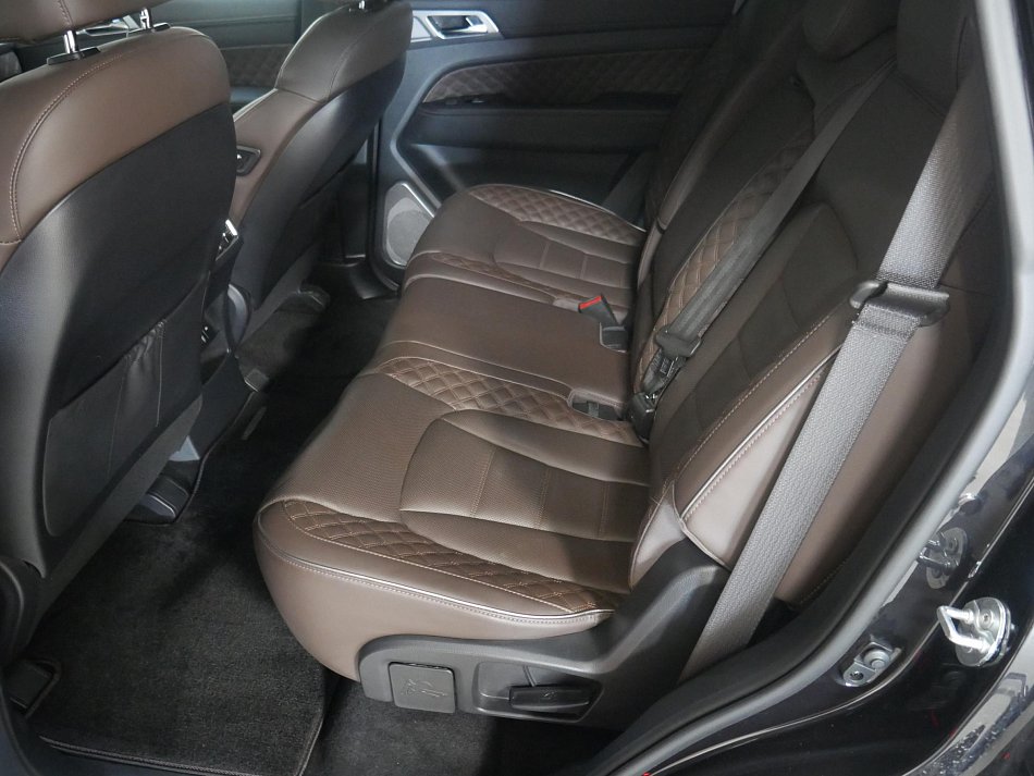 SsangYong Rexton 2.2 e-XDI  4x4, 7míst