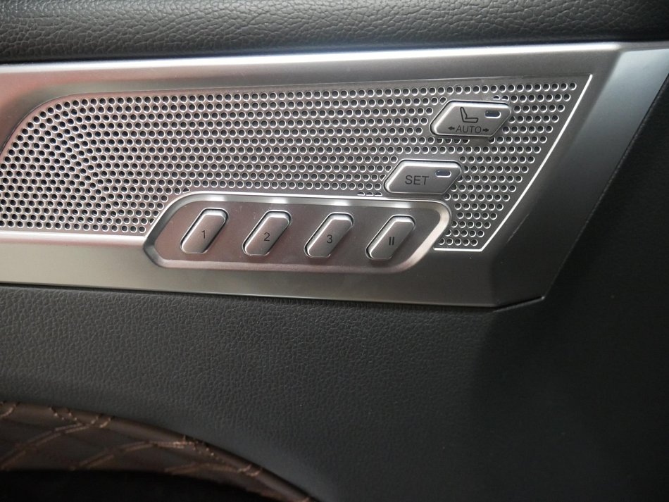 SsangYong Rexton 2.2 e-XDI  4x4, 7míst