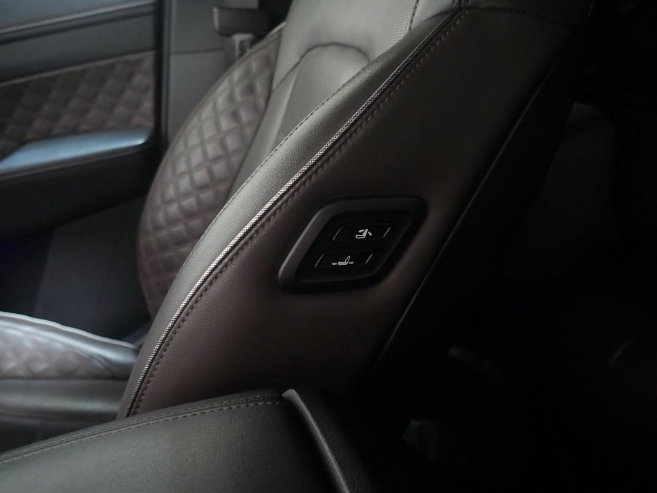 SsangYong Rexton 2.2 e-XDI  4x4, 7míst