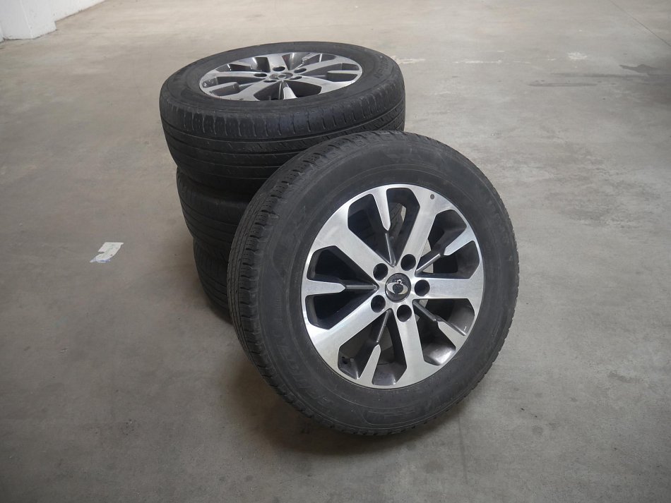 SsangYong Rexton 2.2 e-XDI  4x4, 7míst