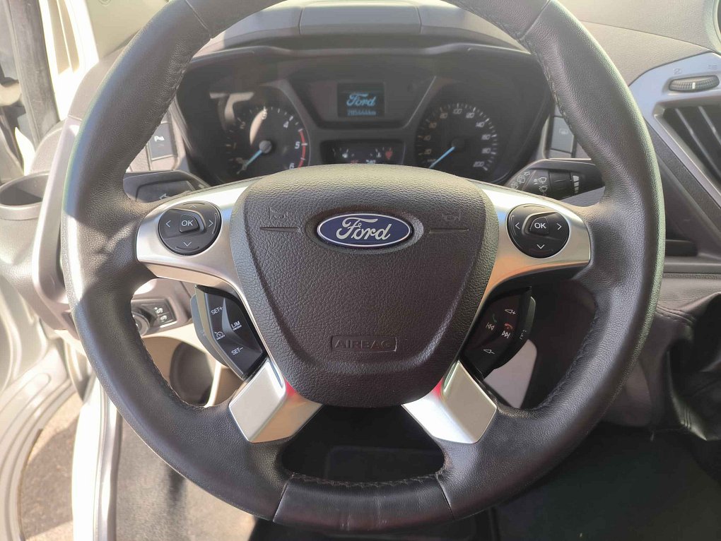 Ford Tourneo Custom 2.2TDCi Trend L2 9míst