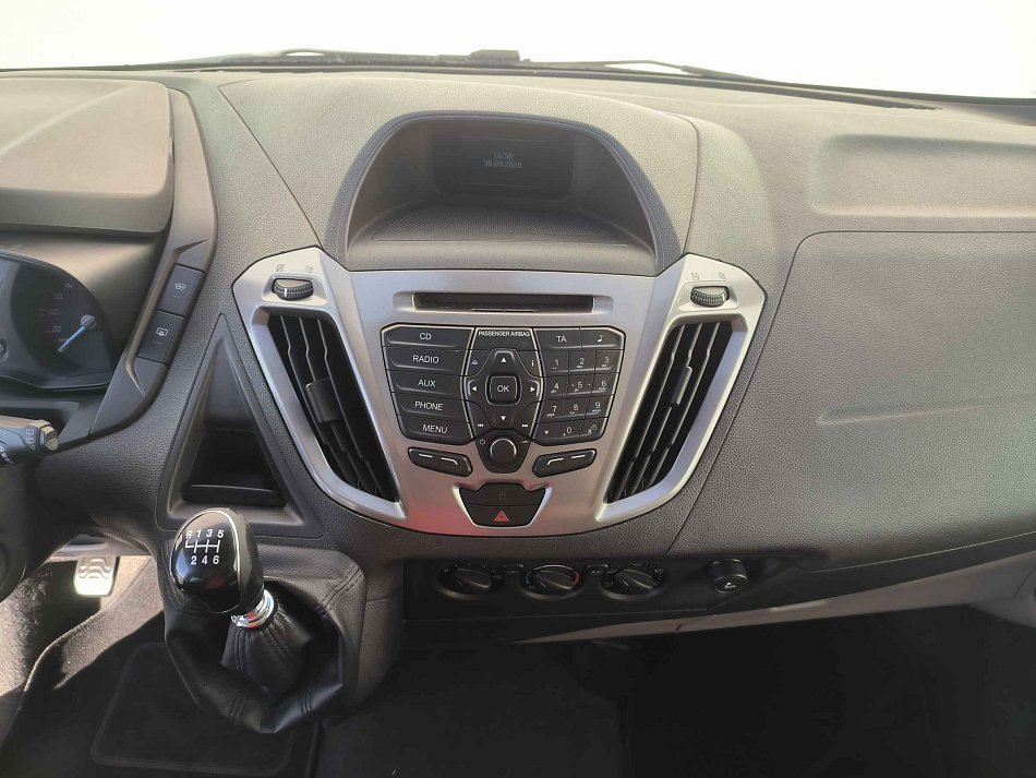 Ford Tourneo Custom 2.2TDCi Trend L2 9míst