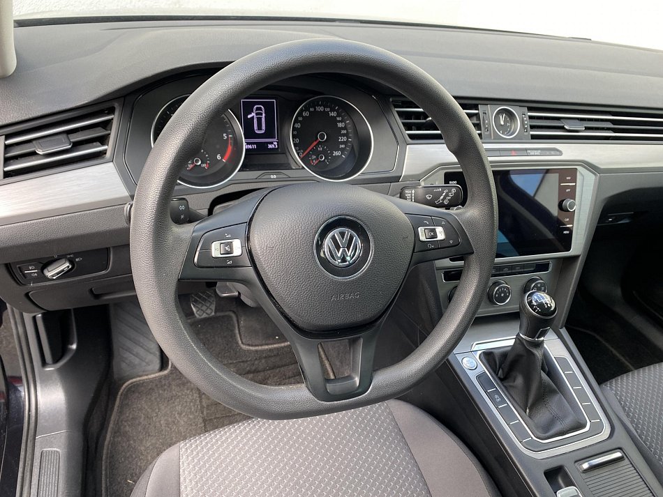 Volkswagen Passat 2.0 TDi Trendline