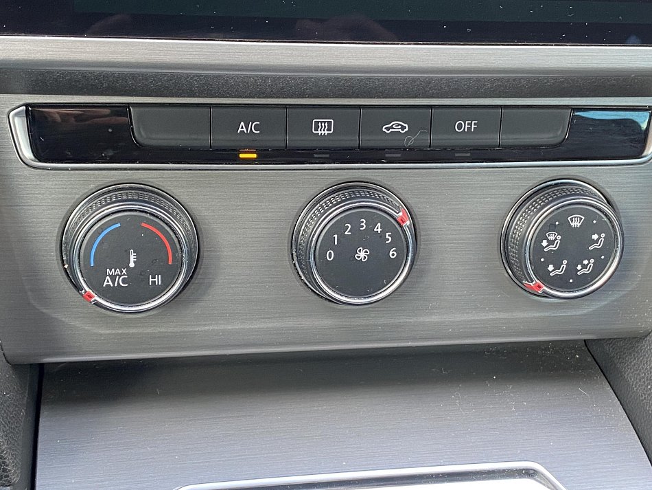 Volkswagen Passat 2.0 TDi Trendline