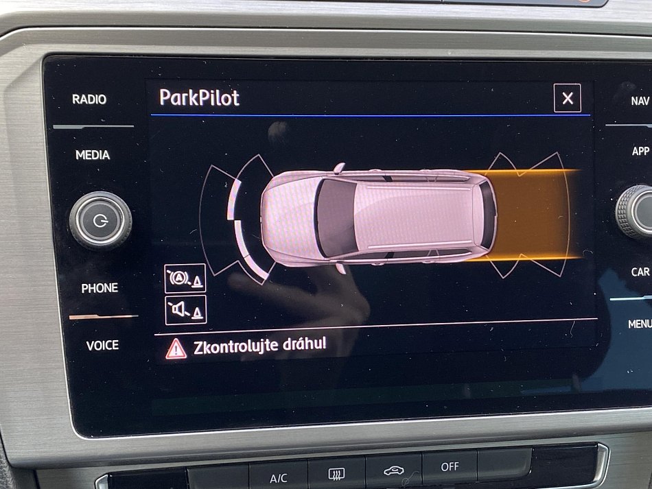 Volkswagen Passat 2.0 TDi Trendline