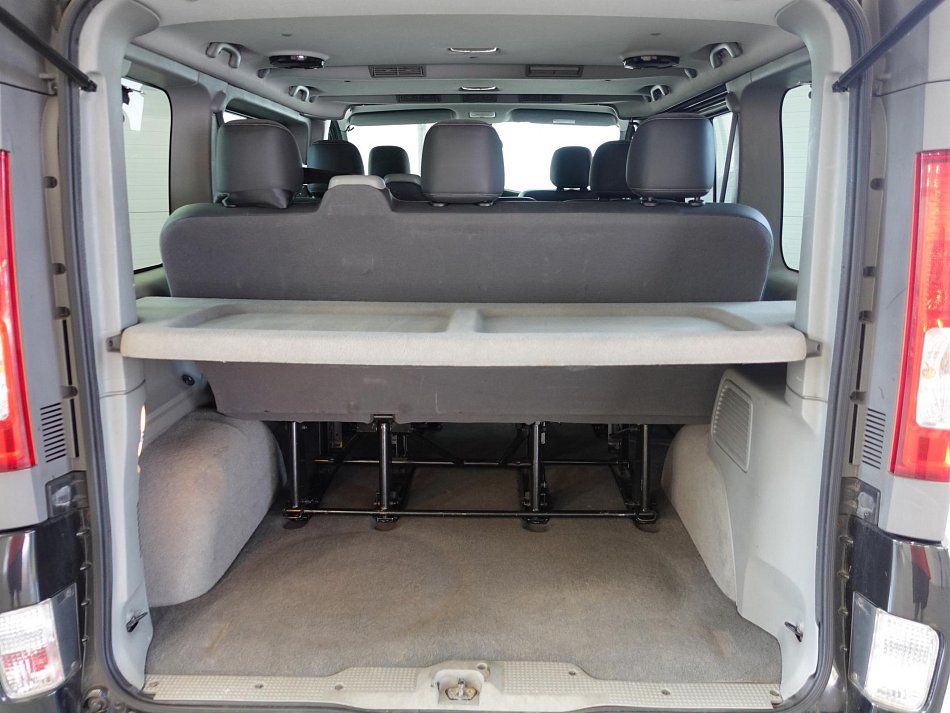 Renault Trafic 2.0dCi Passenger