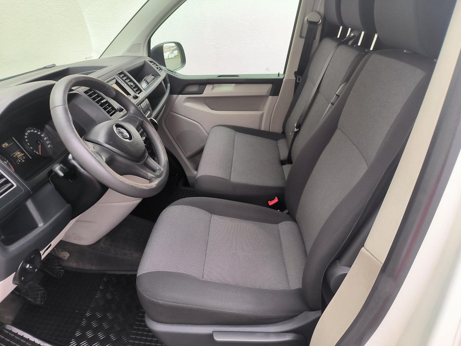 Volkswagen Transporter 2.0TDi 