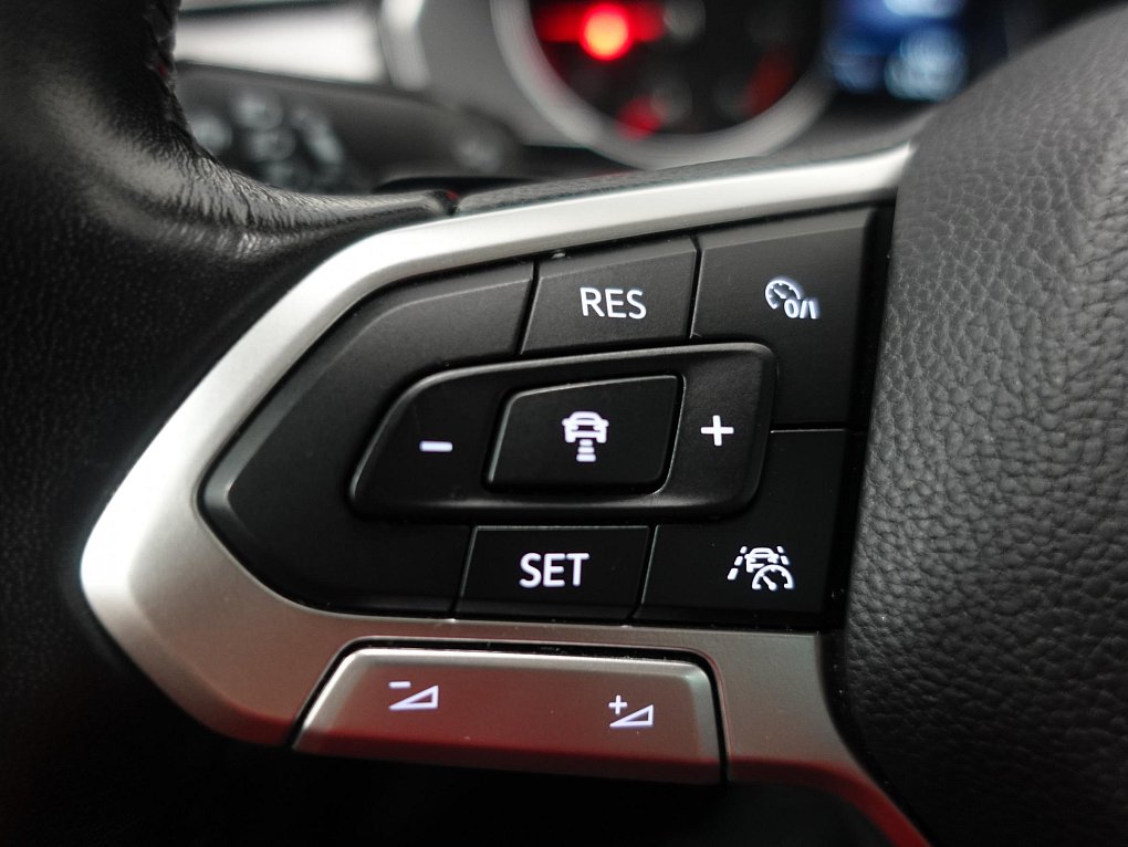 Volkswagen Passat 2.0 TDi 