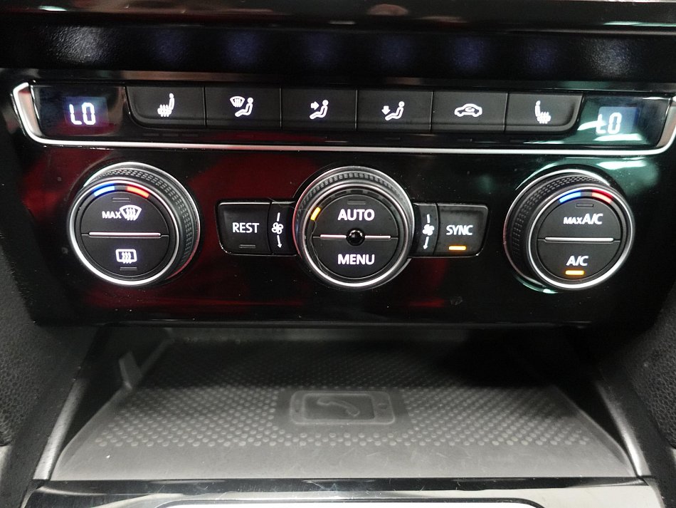 Volkswagen Passat 2.0 TDi 