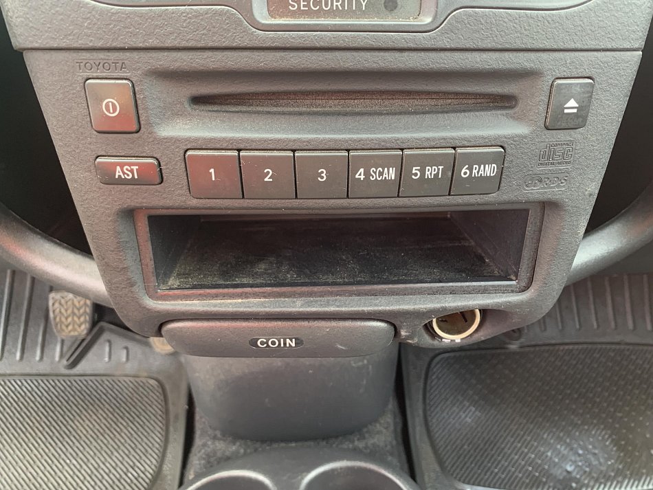 Toyota Yaris 1.0 i 