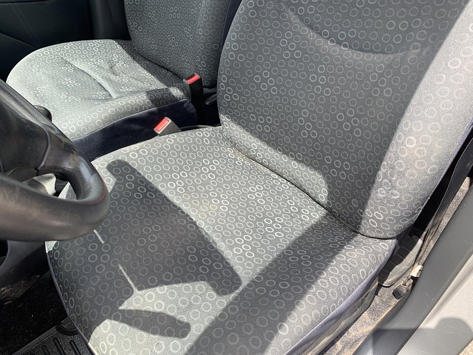 Toyota Yaris 1.0 i 