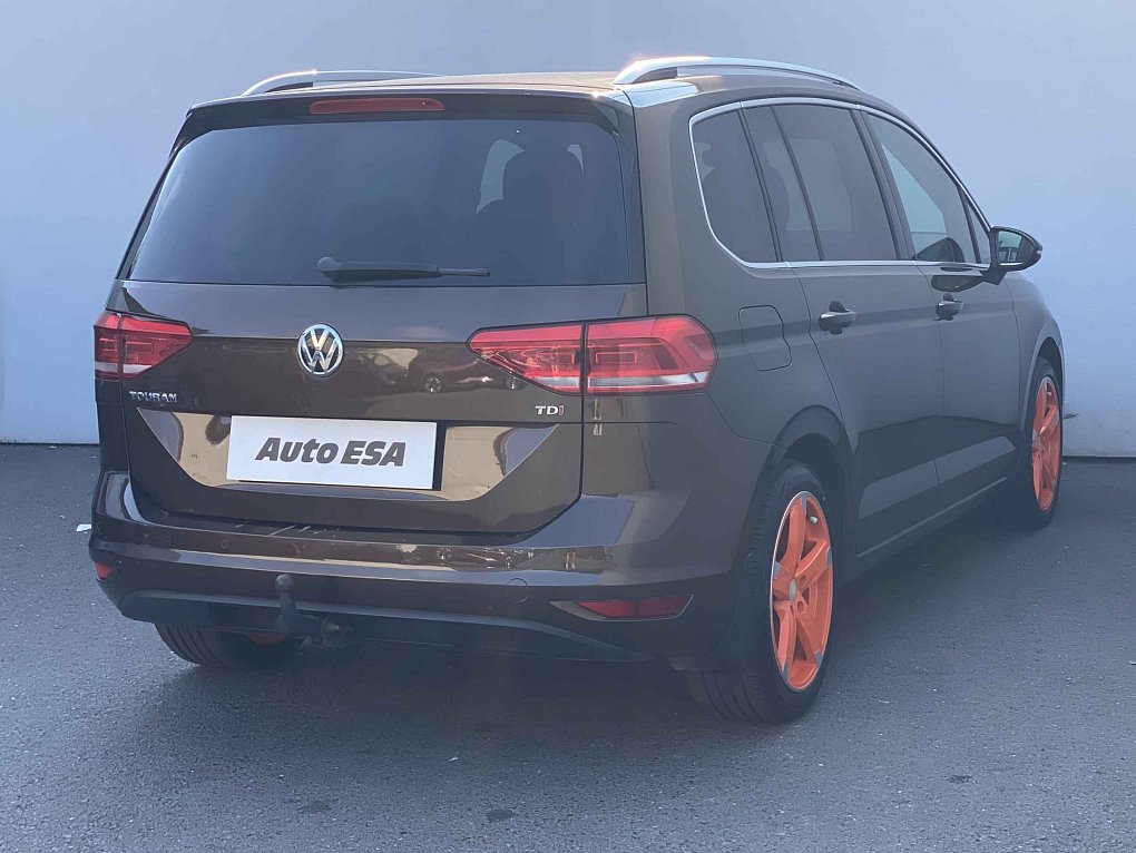 Volkswagen Touran 1.6 TDi 