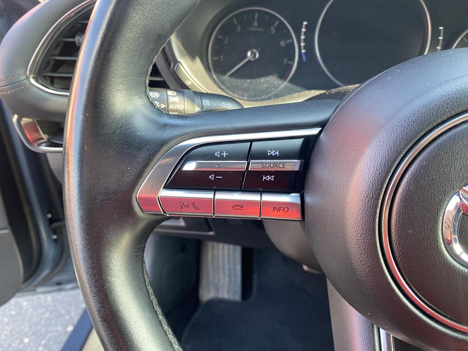 Mazda 3 2.0i 