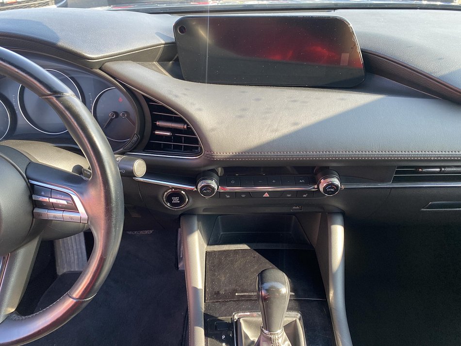 Mazda 3 2.0i 