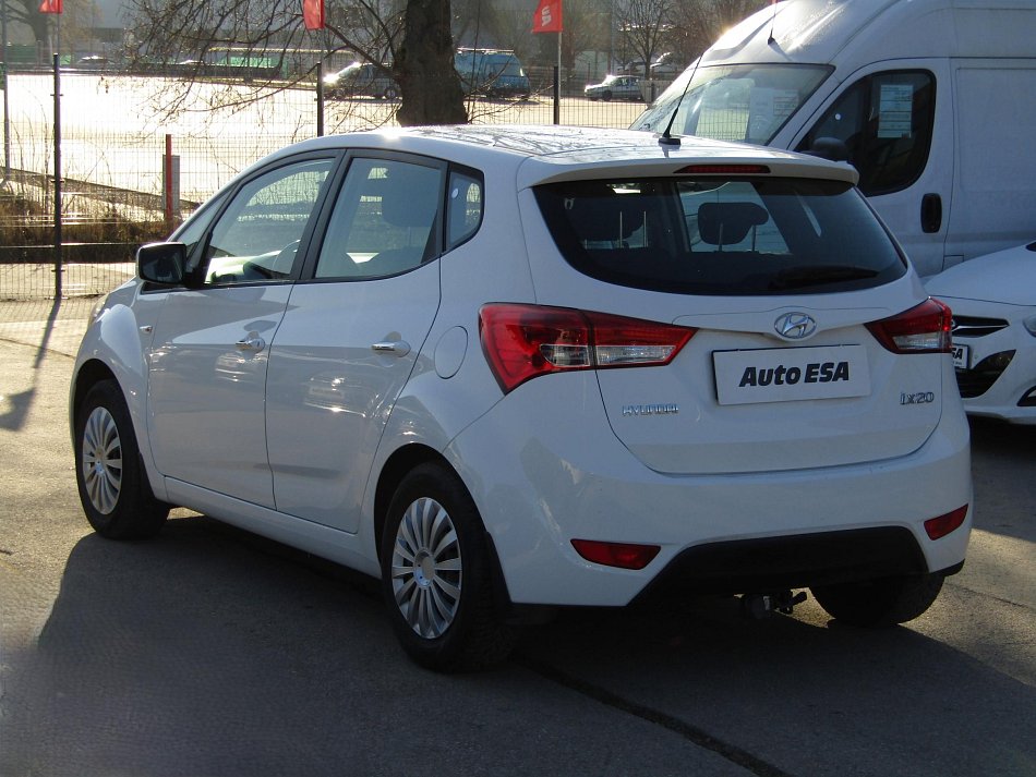 Hyundai Ix20 1.6i 