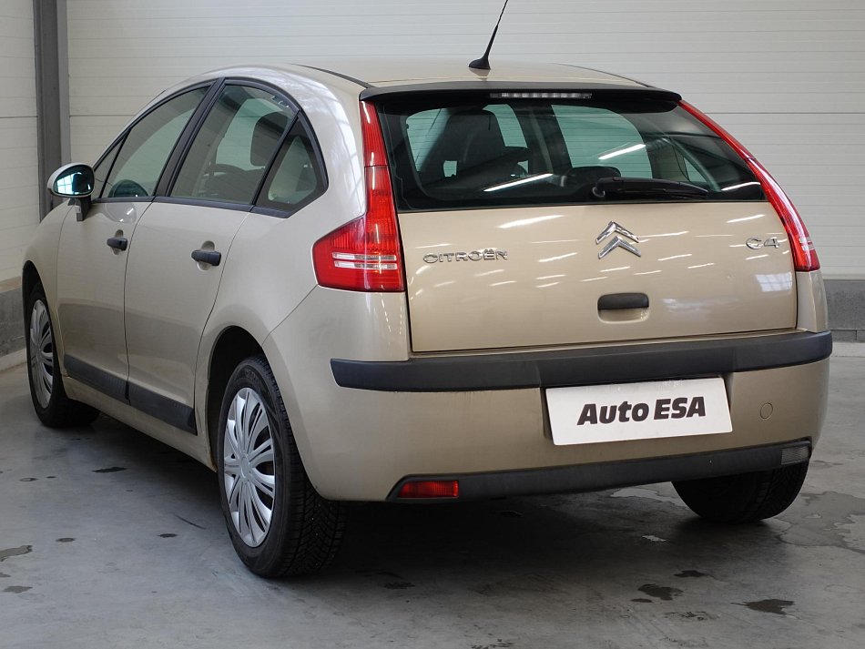 Citroën C4 1.4i 