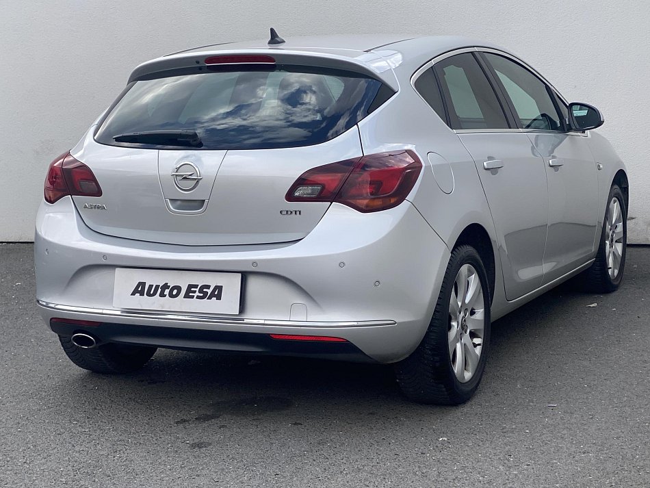 Opel Astra 2.0 CDTi Sport