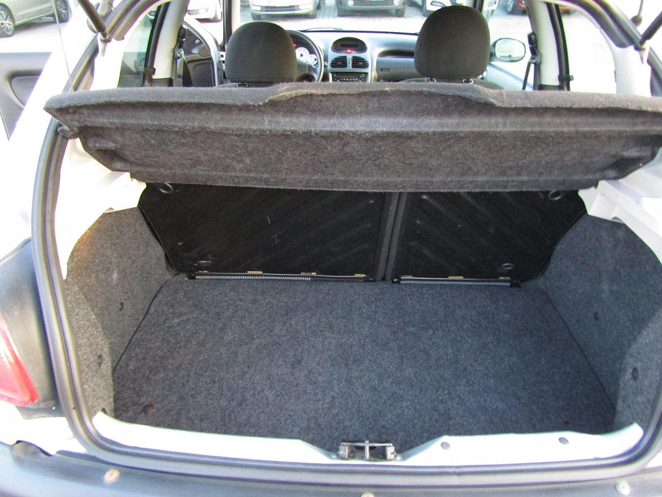 Peugeot 206 1.4i 