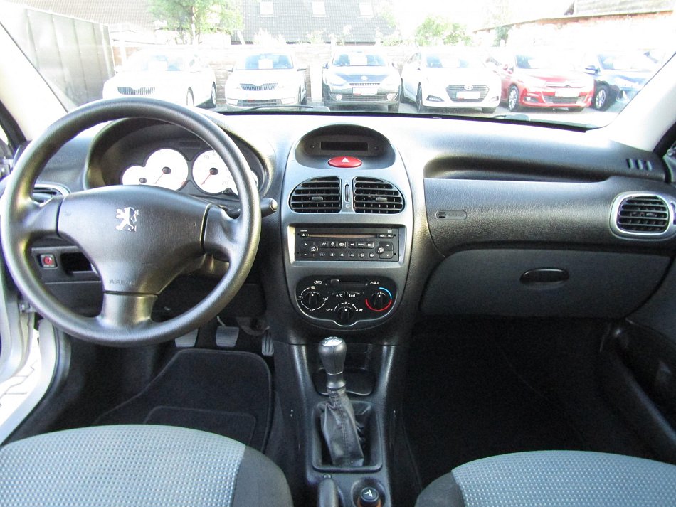 Peugeot 206 1.4i 