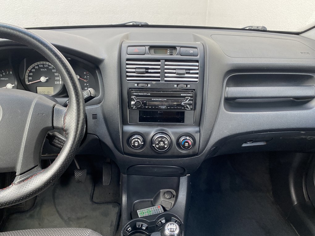 Kia Sportage 2.0 i 