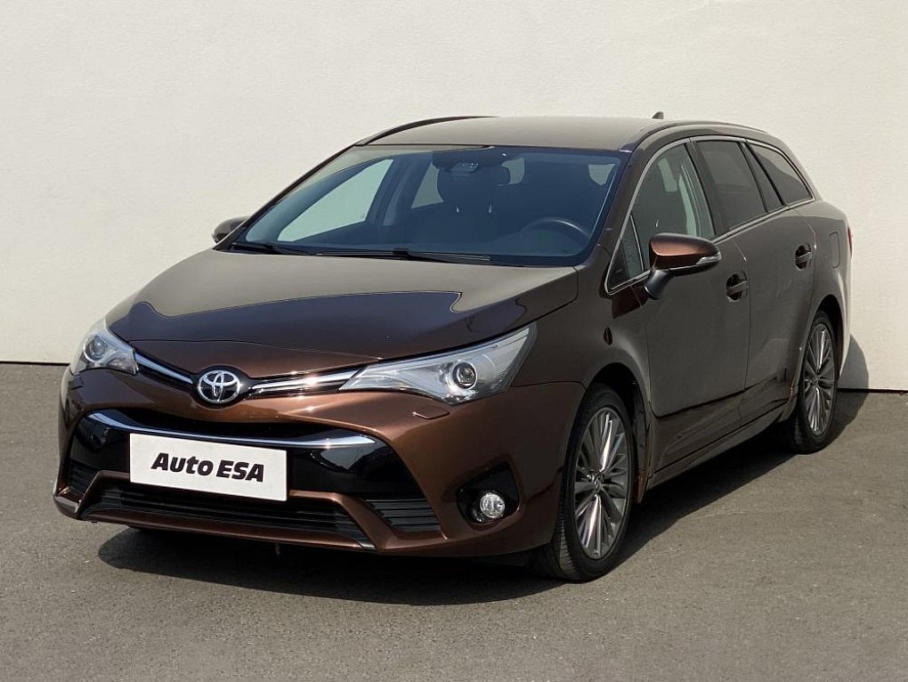 Toyota Avensis 1.8i 