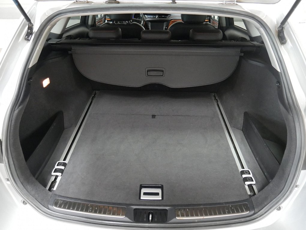 Toyota Avensis 1.8i 