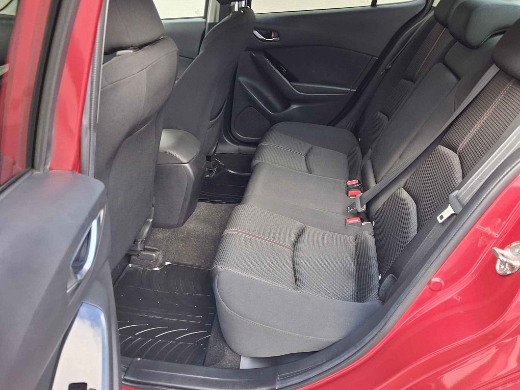 Mazda 3 2.0 i 