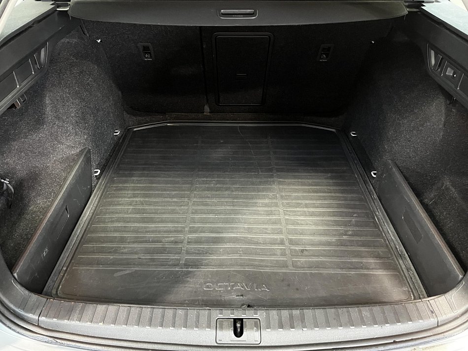 Škoda Octavia IV 2.0TDI 