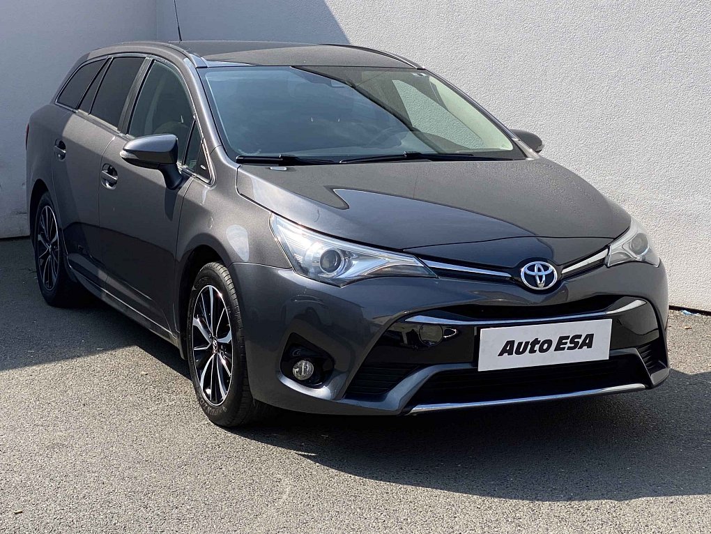 Toyota Avensis 1.8 Active