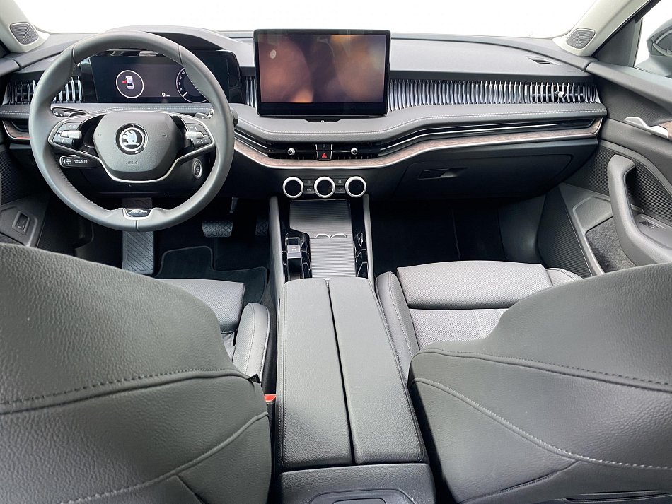 Škoda Superb IV 2.0 TDi L&K 4x4