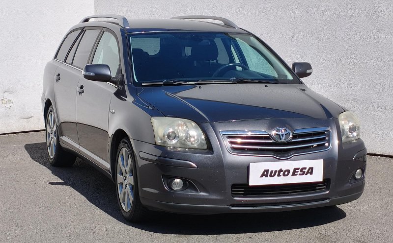 Toyota Avensis 2.2D-CAT 