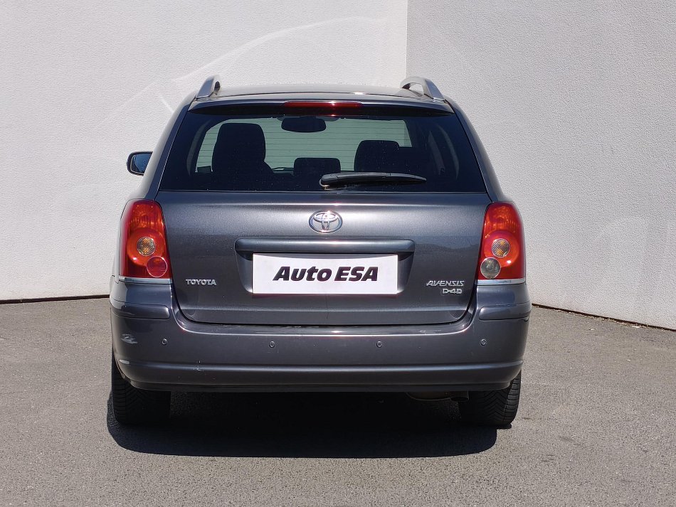 Toyota Avensis 2.2D-CAT 